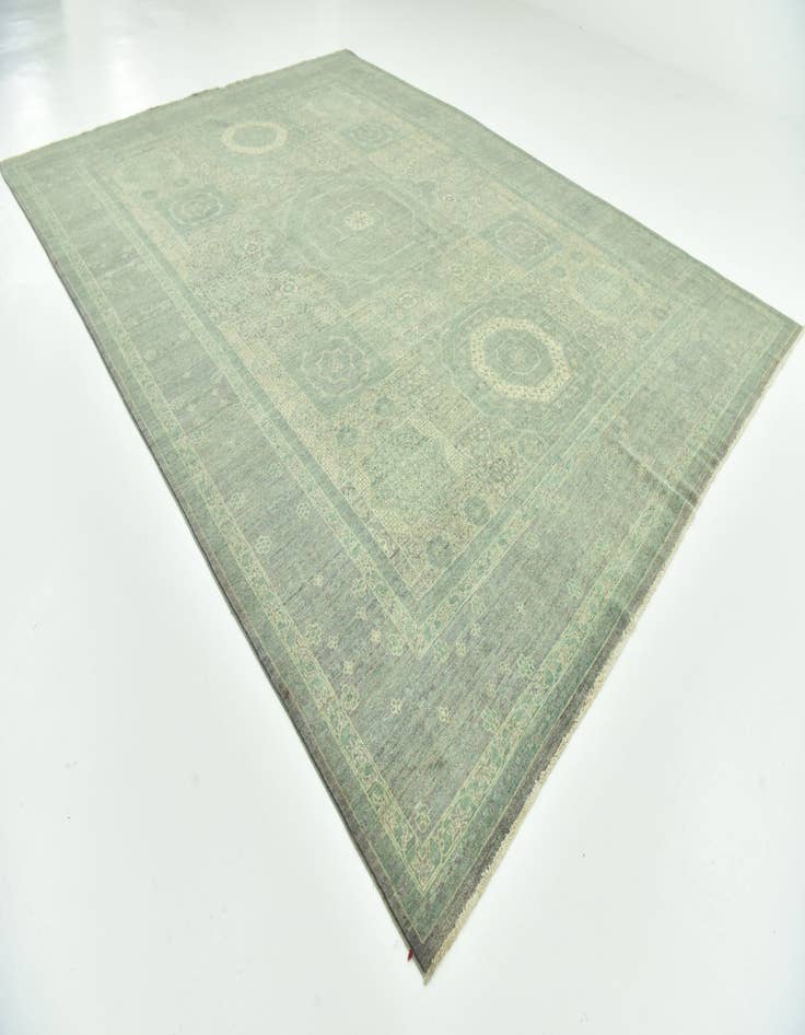 Detail image of 8' 10 x 12' Hand Knotted Mamluk Ziegler Rug
