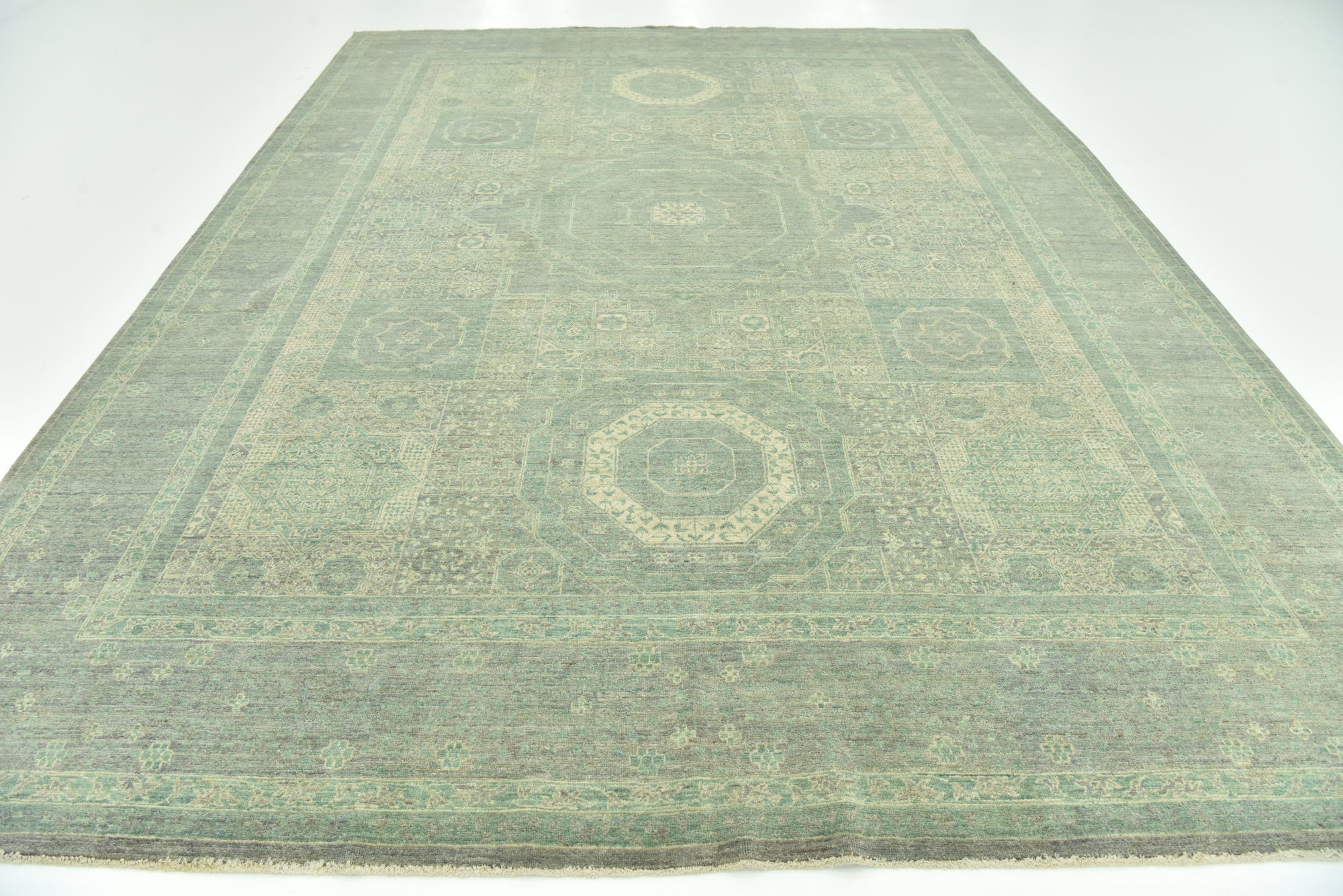 8' 10 x 12' Hand Knotted Mamluk Ziegler Rug