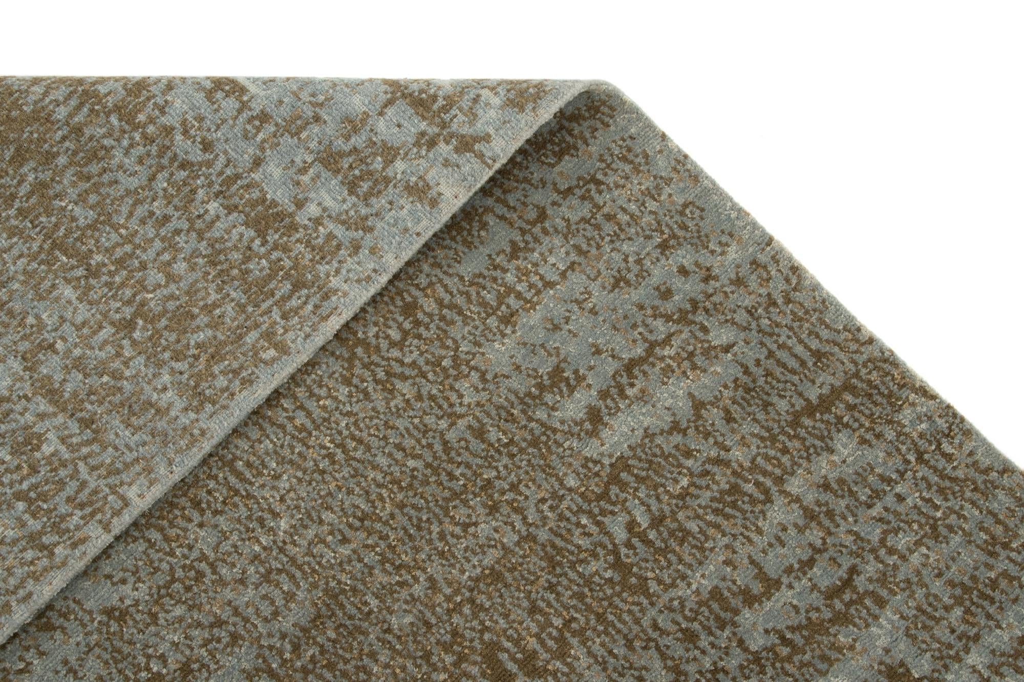 7' 7 x 9' 11 Modern Himalaya Wool Rug