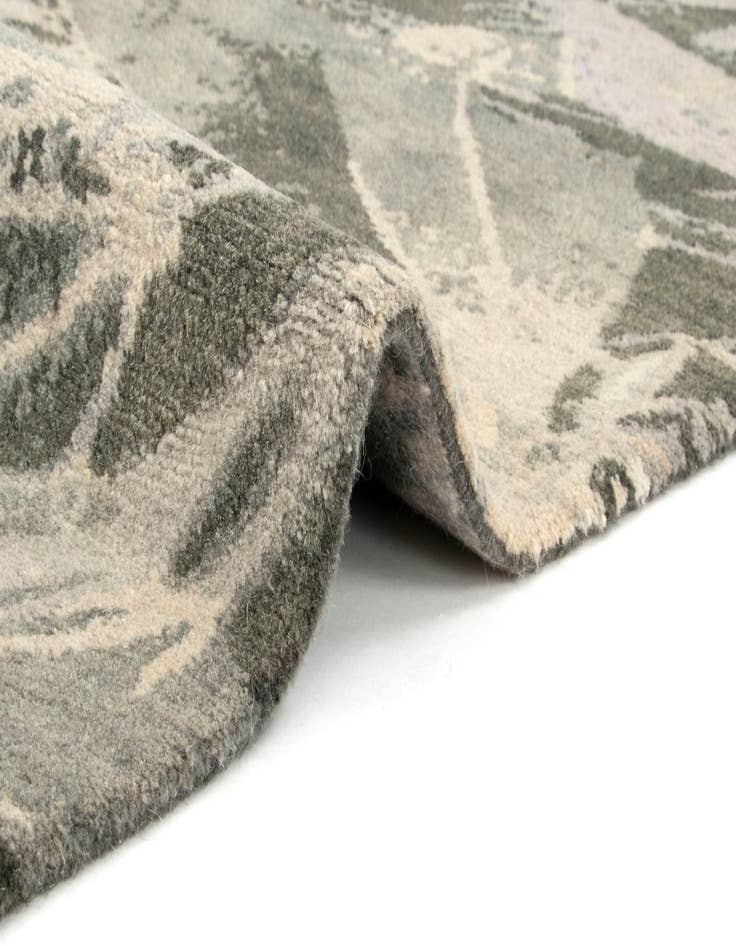 Detail image of 7' 9 x 10'  Hand Knotted Modern Himalaya Wool Rug