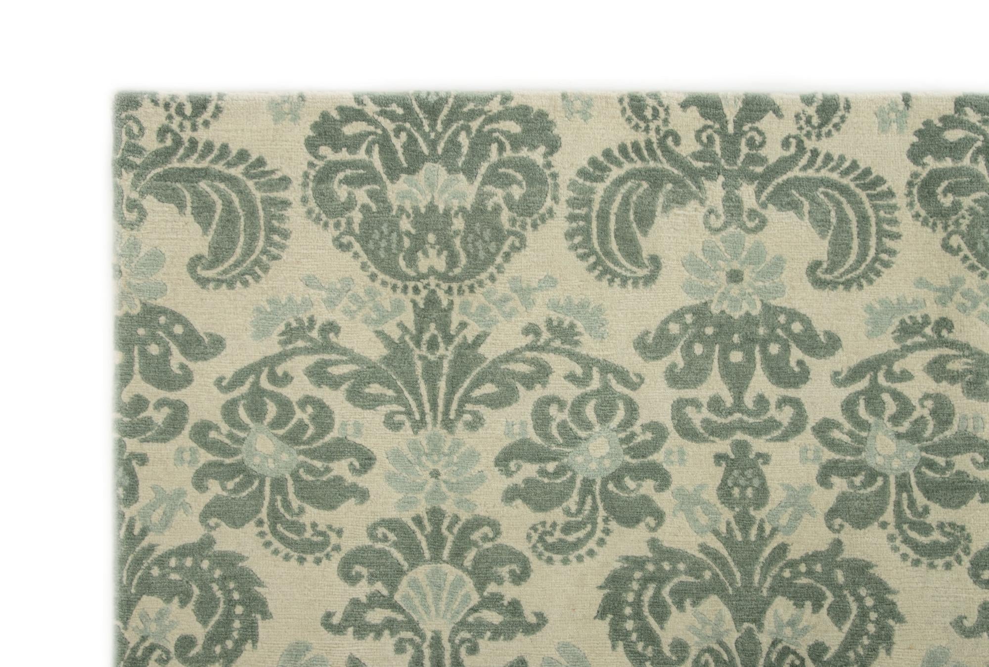 7' 7 x 9' 10 Modern Himalaya Wool Rug