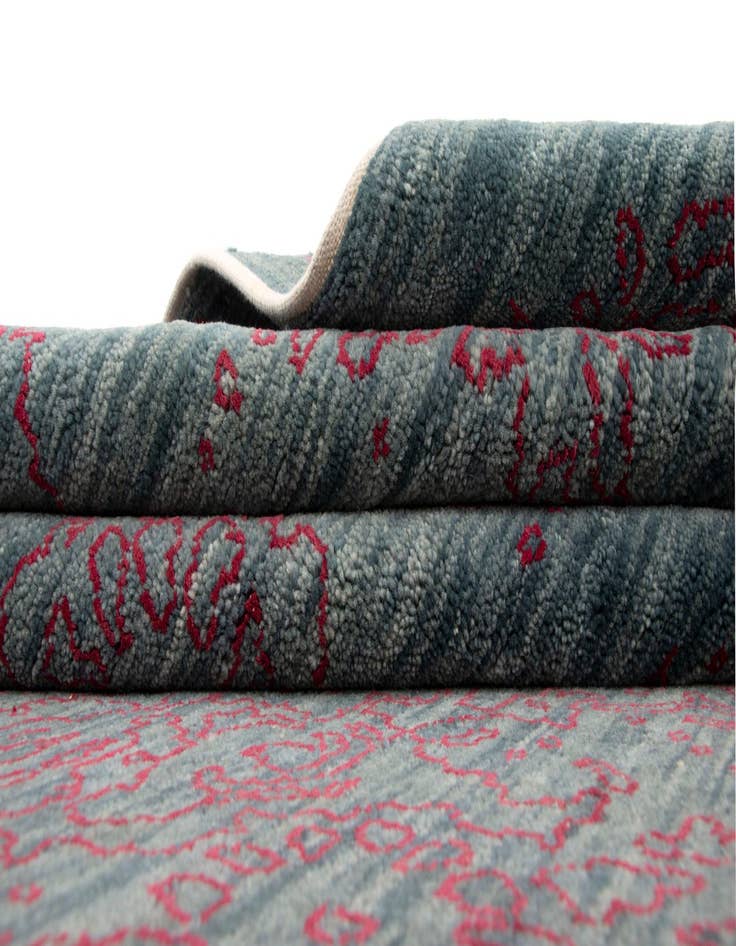 Detail image of 7' 11 x 10' 3 Modern Kamla Wool Rug