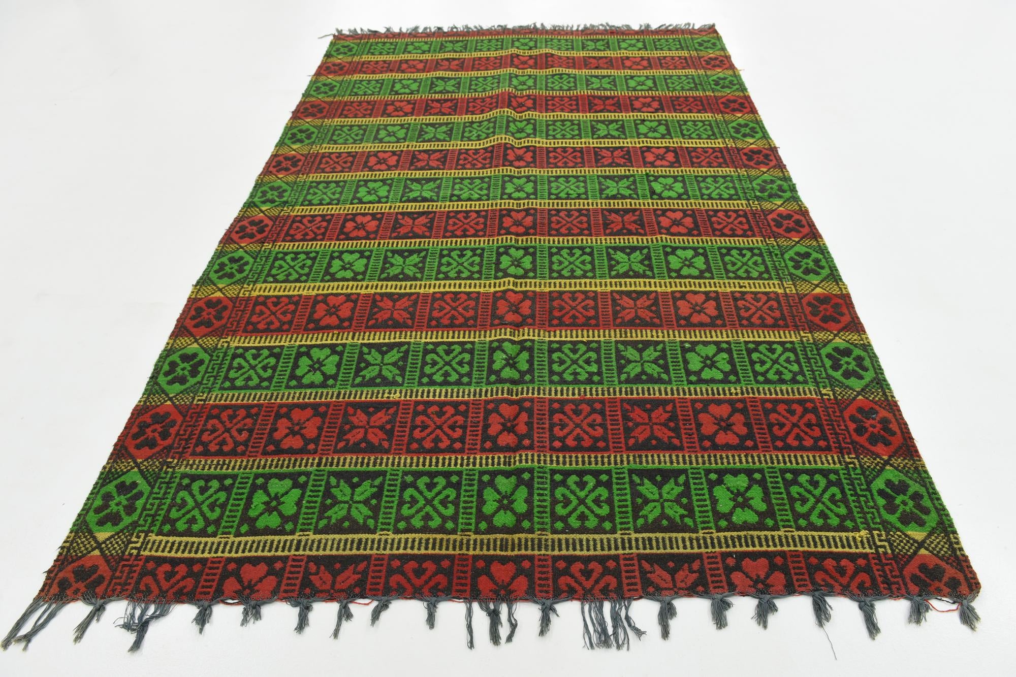 5' 5 x 8' 2 Hand Woven Moroccan Wool Rug
