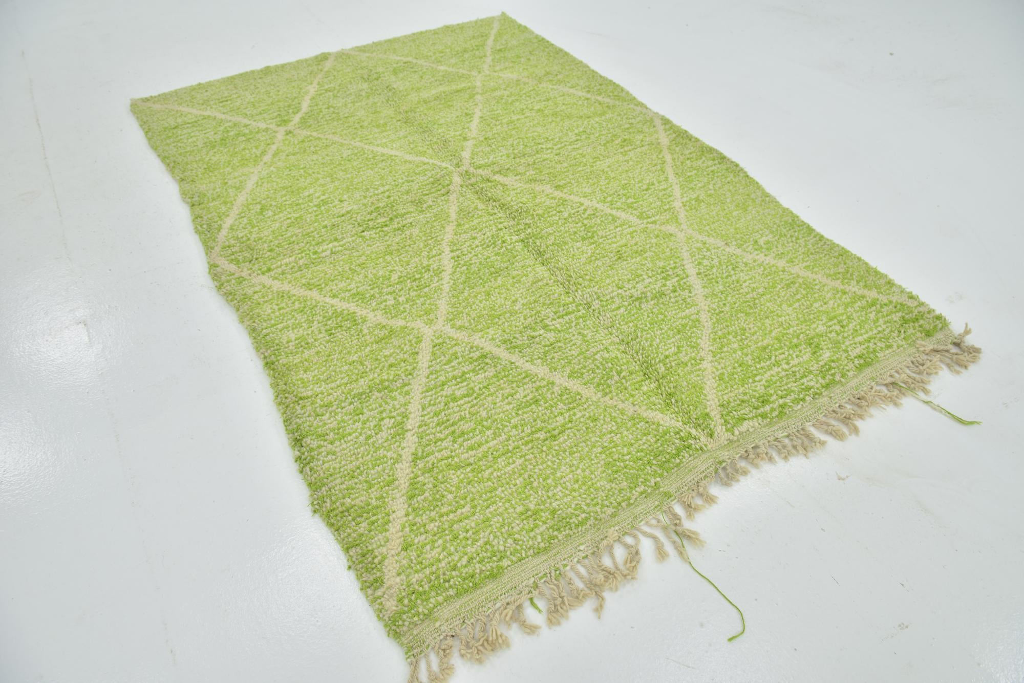 5' 5 x 7' 10 Hand Knotted Moroccan Wool Rug