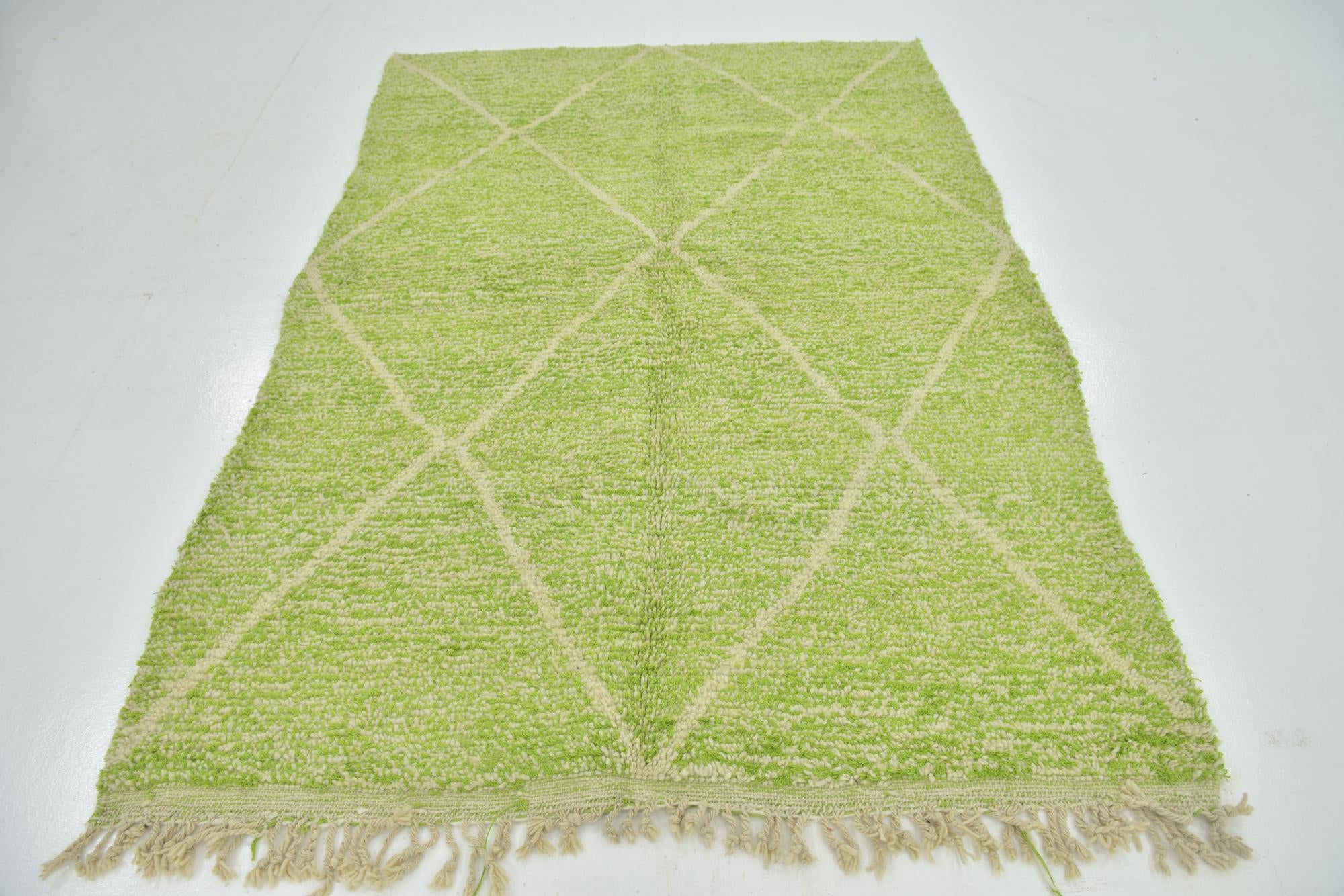 5' 5 x 7' 10 Hand Knotted Moroccan Wool Rug