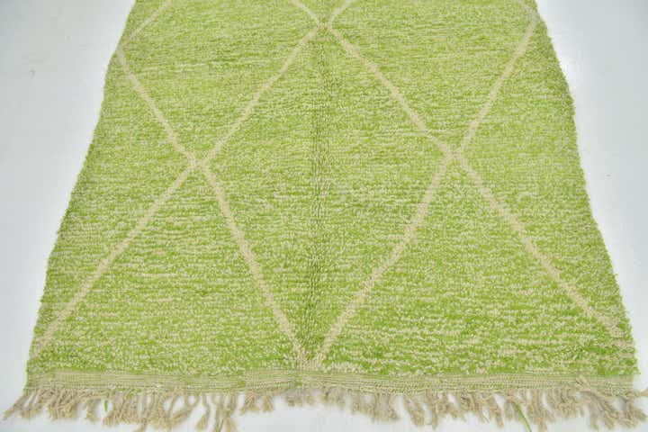 5' 5 x 7' 10 Hand Knotted Moroccan Wool Rug