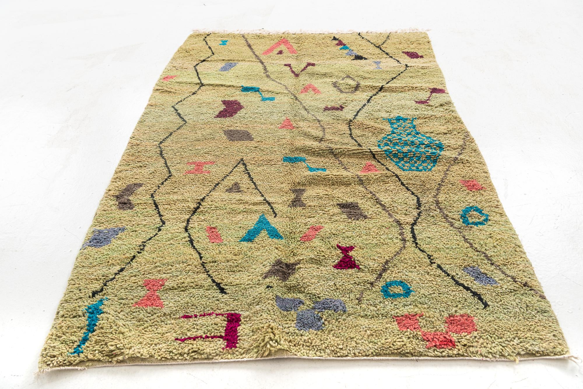 5' 3 x 8' Hand Knotted Moroccan Wool Rug