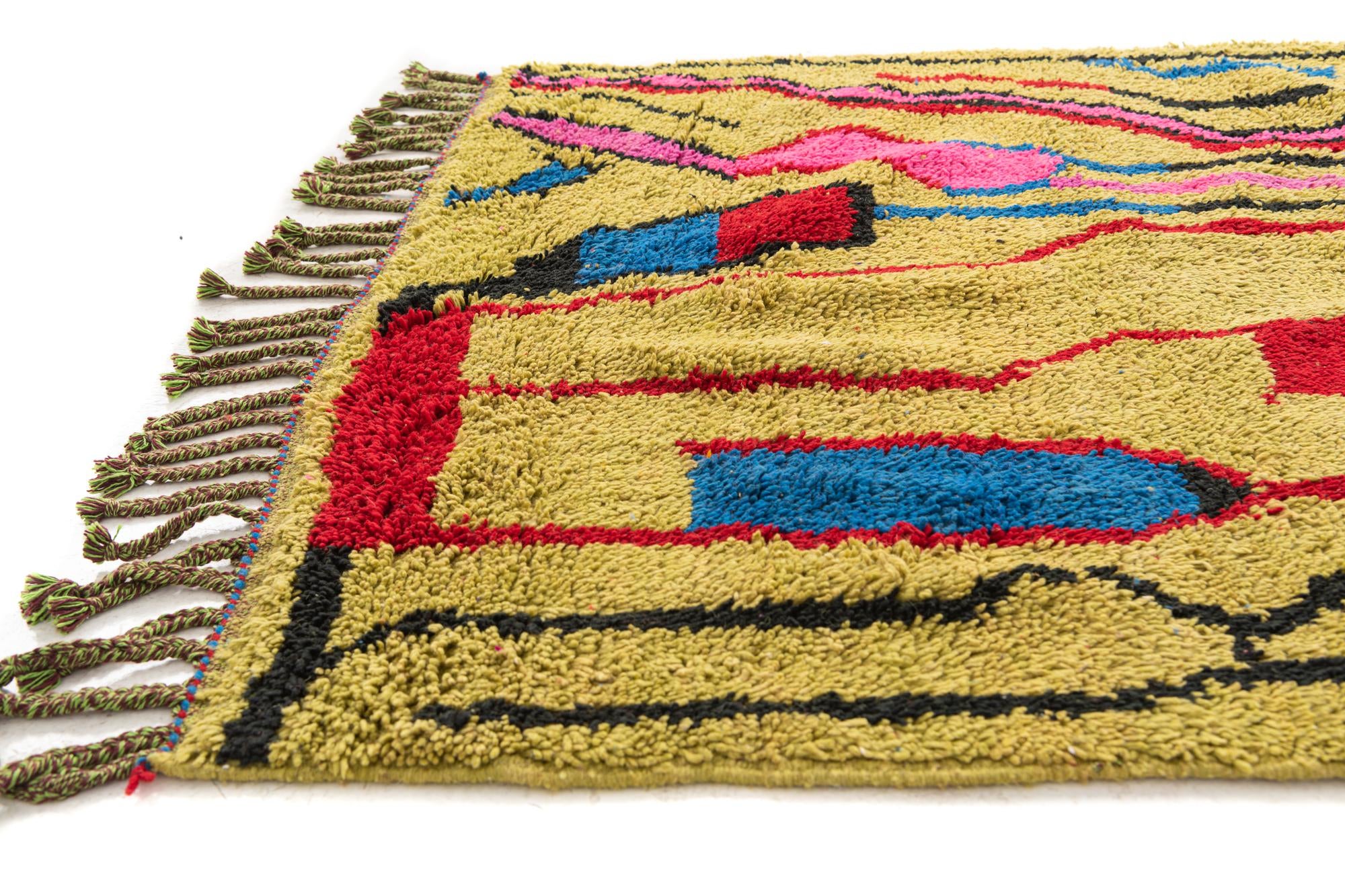 5' x 8' 6 Hand Knotted Moroccan Wool Rug