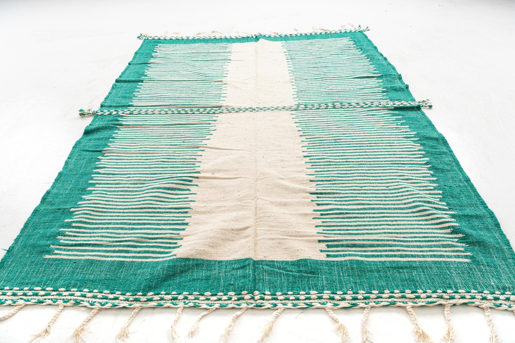 7' x 9' 10 Hand Knotted Moroccan Wool Rug
