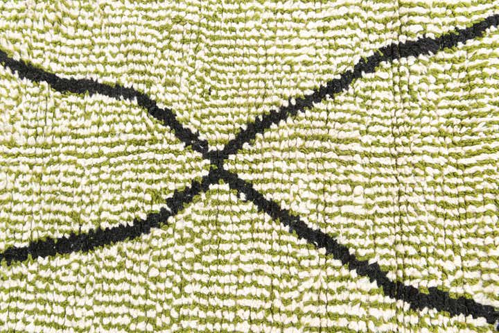 4' x 6' 7 Hand Knotted Moroccan Wool Rug