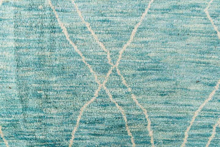 5' 7 x 8' 2 Hand Knotted Moroccan Wool Rug