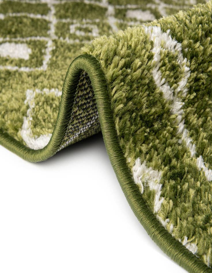 Detail image of 5' 3 x 8' Moroccan Trellis Rug