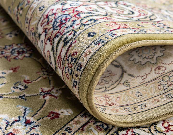 5' x 8' Nain Design Rug