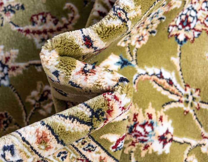 5' x 8' Nain Design Rug