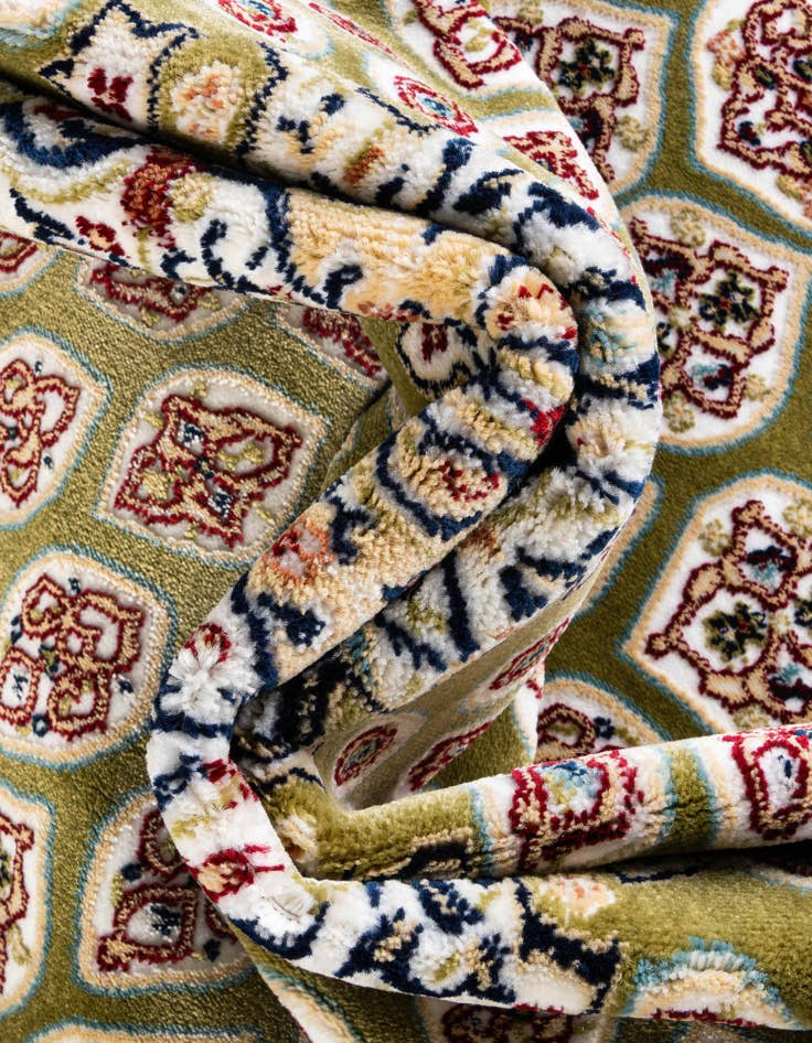 Detail image of 5' x 8' Nain Design Rug