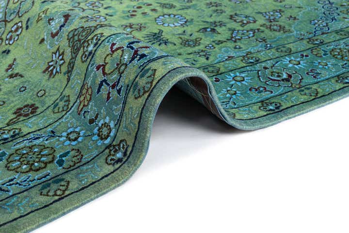 4' 3 x 6' 7 Nain Rug