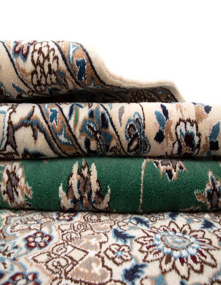 Detail image of 6' 6 x 9' 11 Hand Knotted Nain Persian Rug