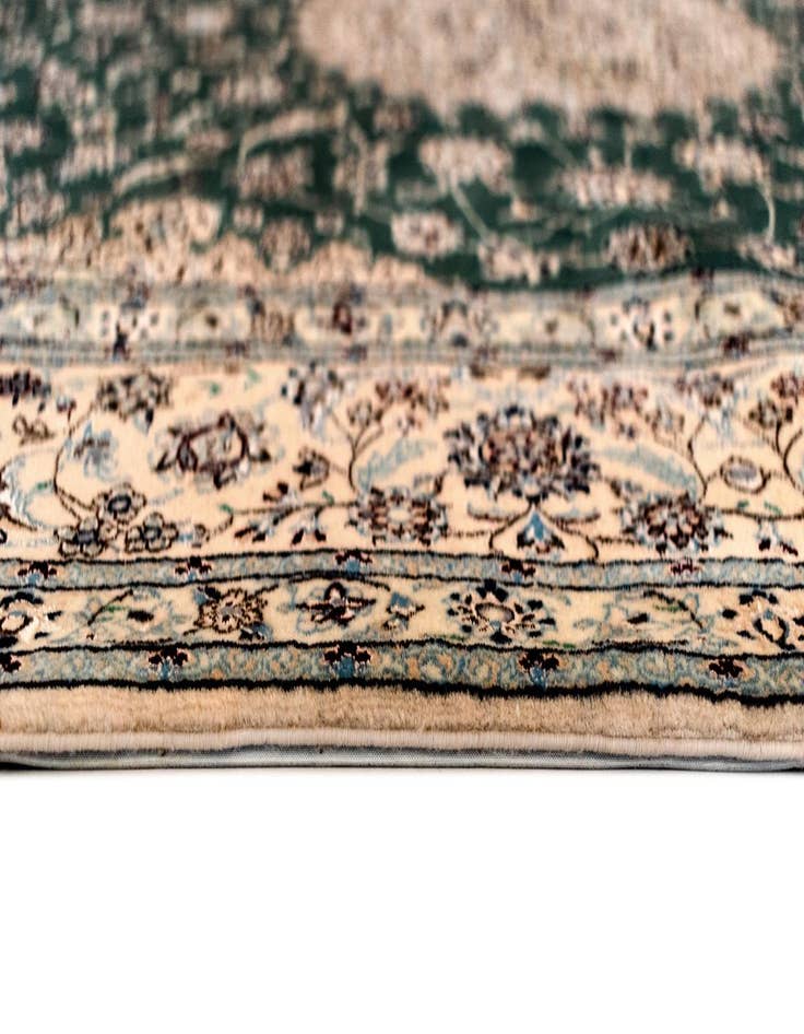 Detail image of 6' 10 x 8' 5 Nain Rug