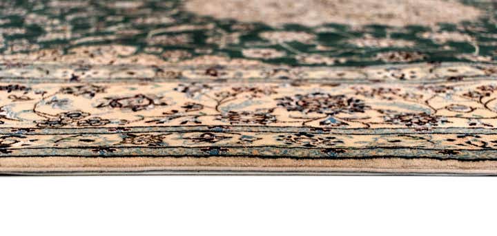 6' 10 x 8' 5 Nain Rug