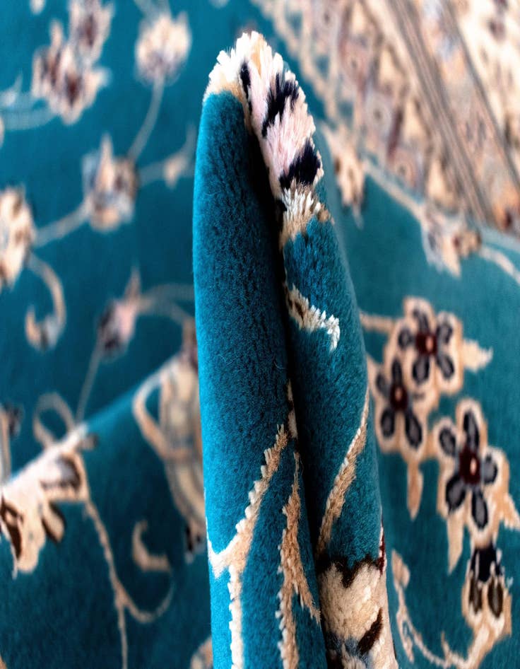 Detail image of 4' 3 x 6' 1 Nain Rug