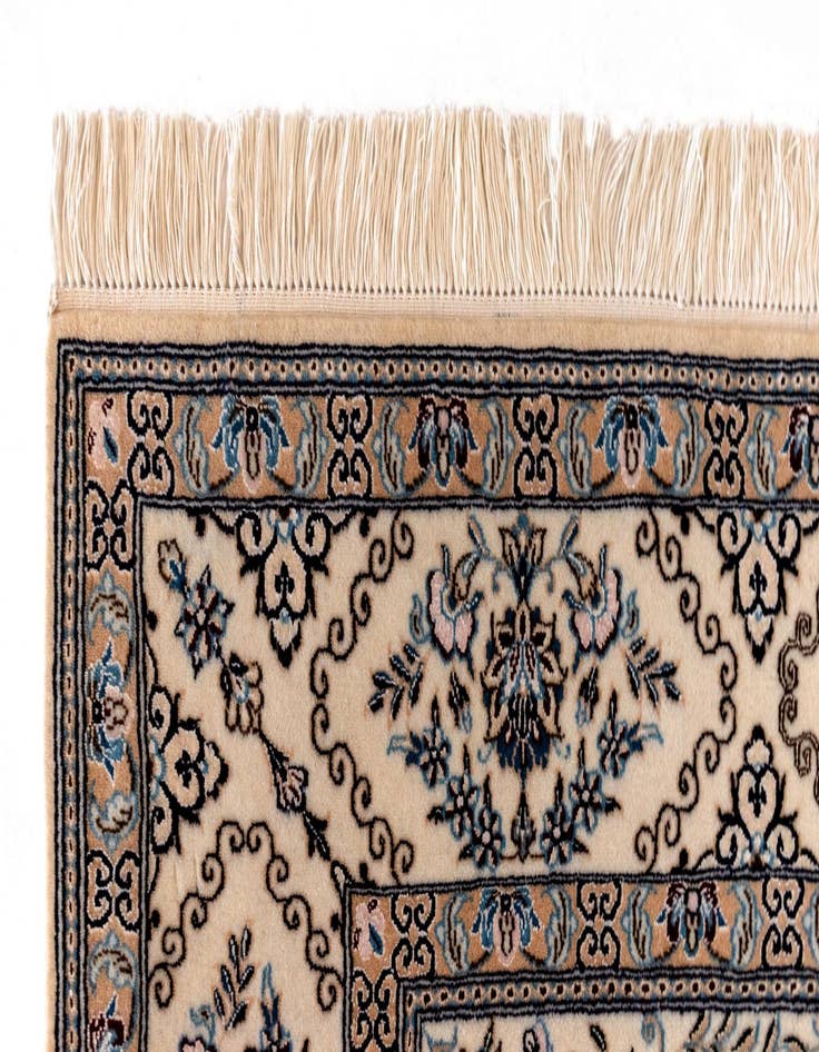 Detail image of 4' 3 x 6' 1 Nain Rug