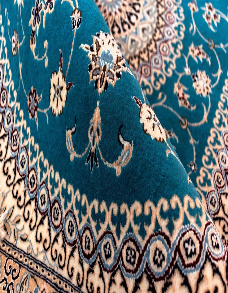 Detail image of 4' 3 x 6' 1 Nain Rug