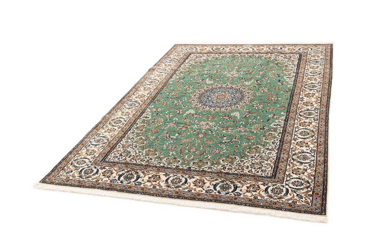 Detail image of 6' 7 x 9' 10 Hand Knotted Nain Rug