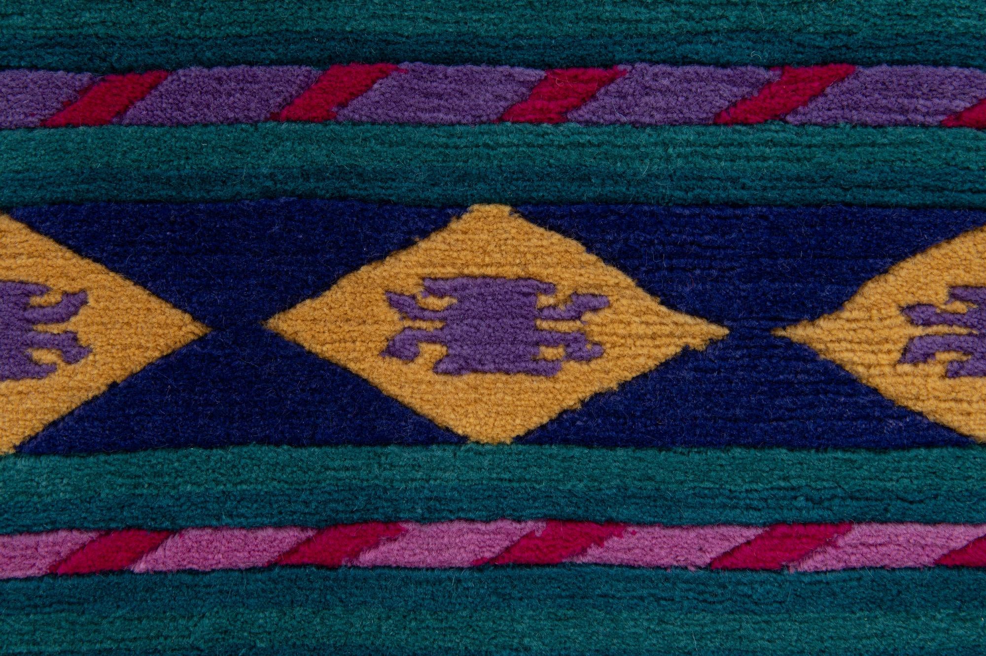 5' 9 x 7' 10 Hand Knotted Nepal Wool Rug