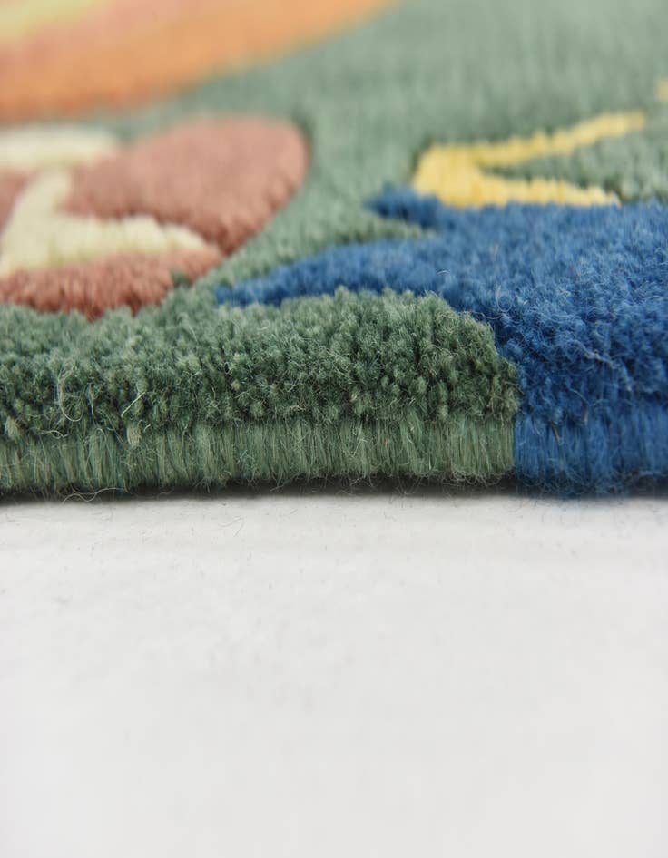 Detail image of 6' 7 x 9' 8 Hand Knotted Nepal Wool Rug