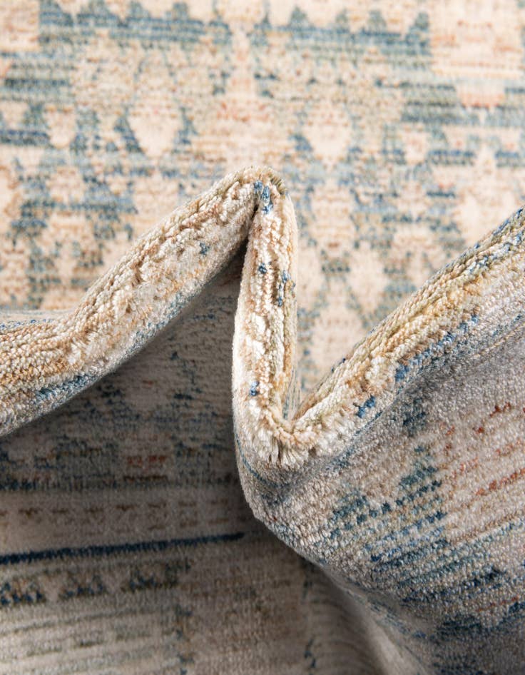 Detail image of 2' 7 x 5' Noble Rug