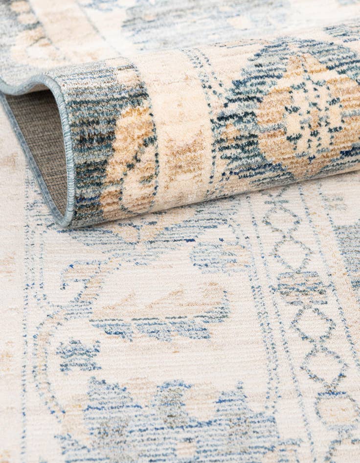 Detail image of 7' 10 x 10' 10 Noble Rug