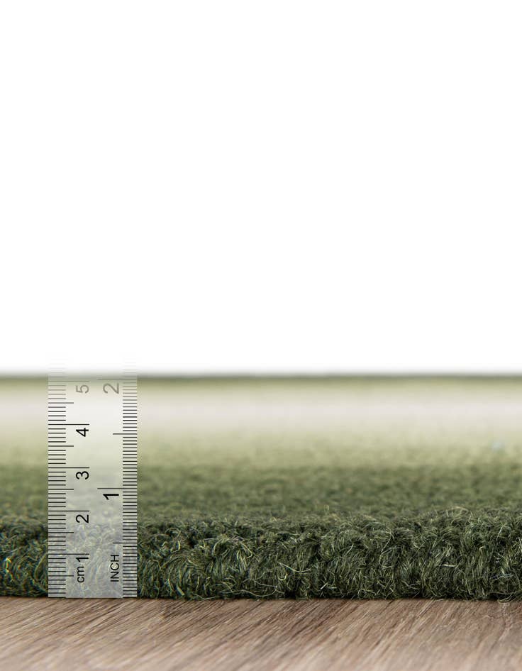 Detail image of 4' 1 x 6' 1 Ombre Wool Rug