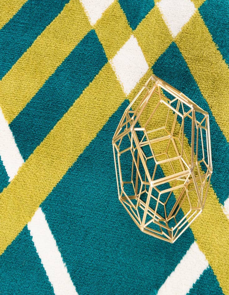 Detail image of 5' x 8' Open Hearts Rug