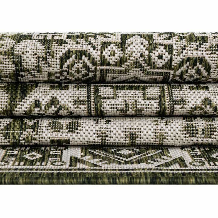 10' x 13' Easy-Clean Aztec Indoor / Outdoor Rug