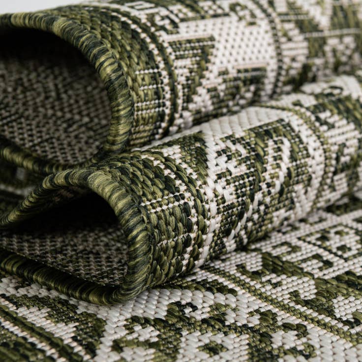 Detail image of 10' x 13' Easy-Clean Aztec Indoor / Outdoor Rug