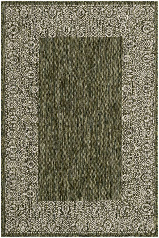 4' x 6' Easy-Clean Border Indoor / Outdoor Rug