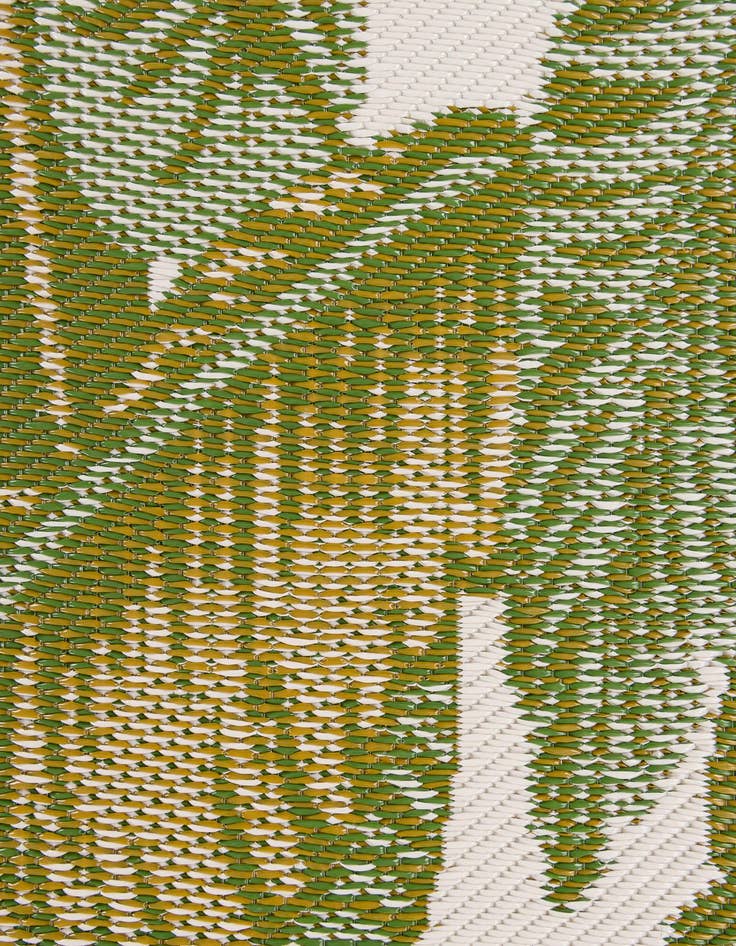 Detail image of 4' x 6'  Washable Botanical Indoor / Outdoor Rug