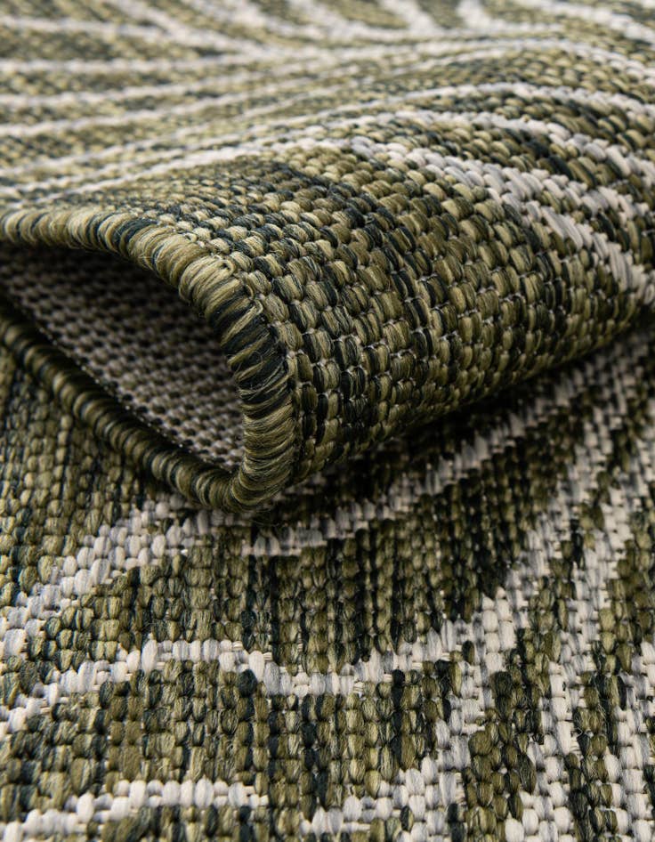 Detail image of 5' 3 x 8'  Washable Botanical Indoor / Outdoor Rug