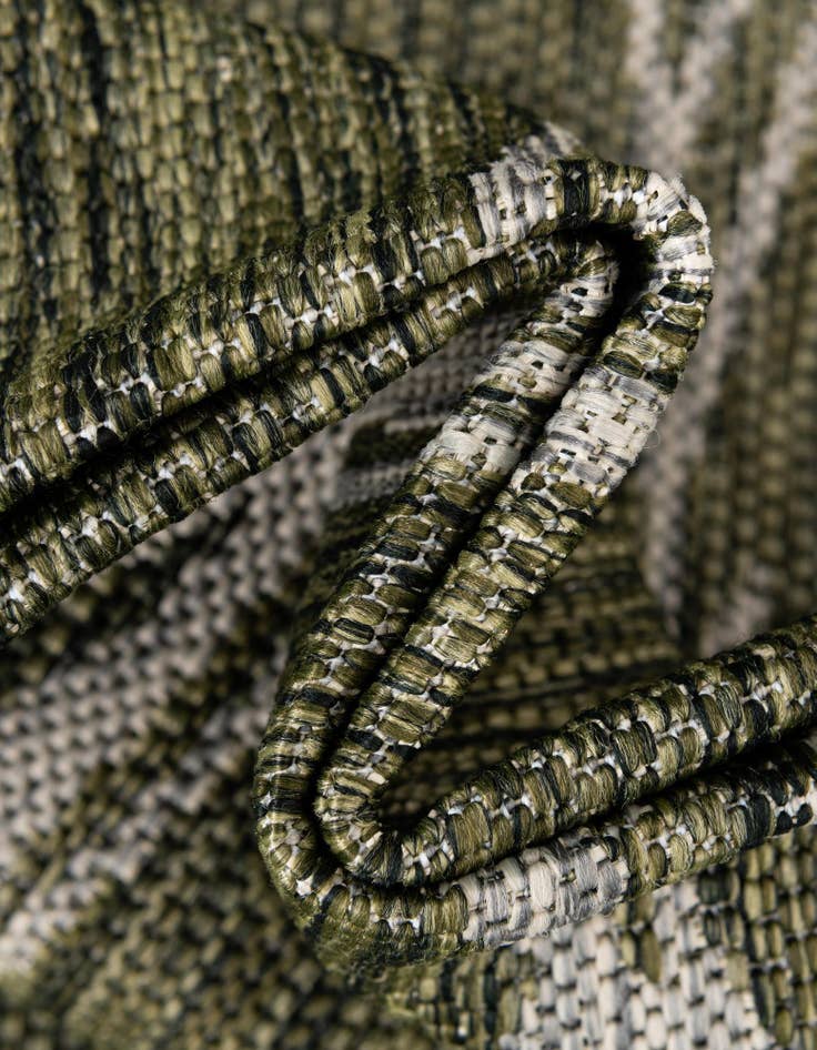 Detail image of 5' 3 x 8'  Washable Botanical Indoor / Outdoor Rug