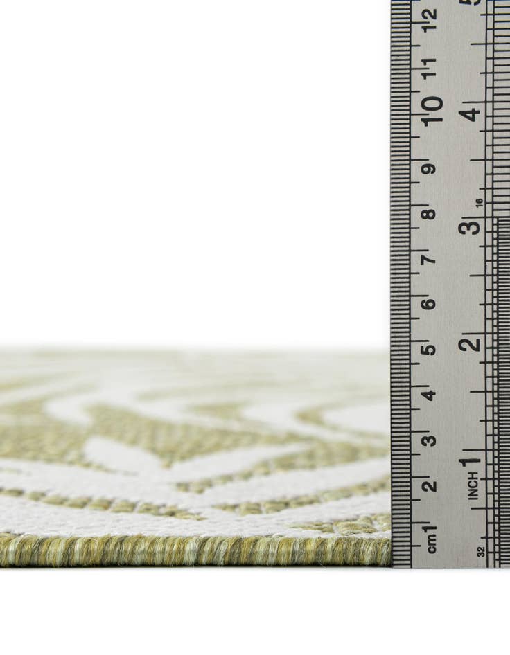 Detail image of 9' x 12' Easy-Clean Botanical Indoor / Outdoor Rug