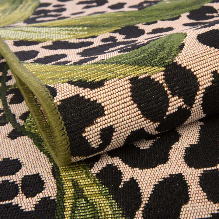 5' 3 x 8' Easy-Clean Botanical Indoor / Outdoor Rug