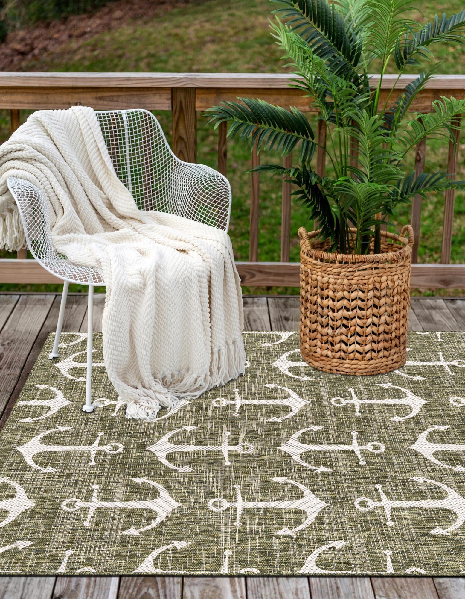 10' x 13' Easy-Clean Coastal Indoor / Outdoor Rug