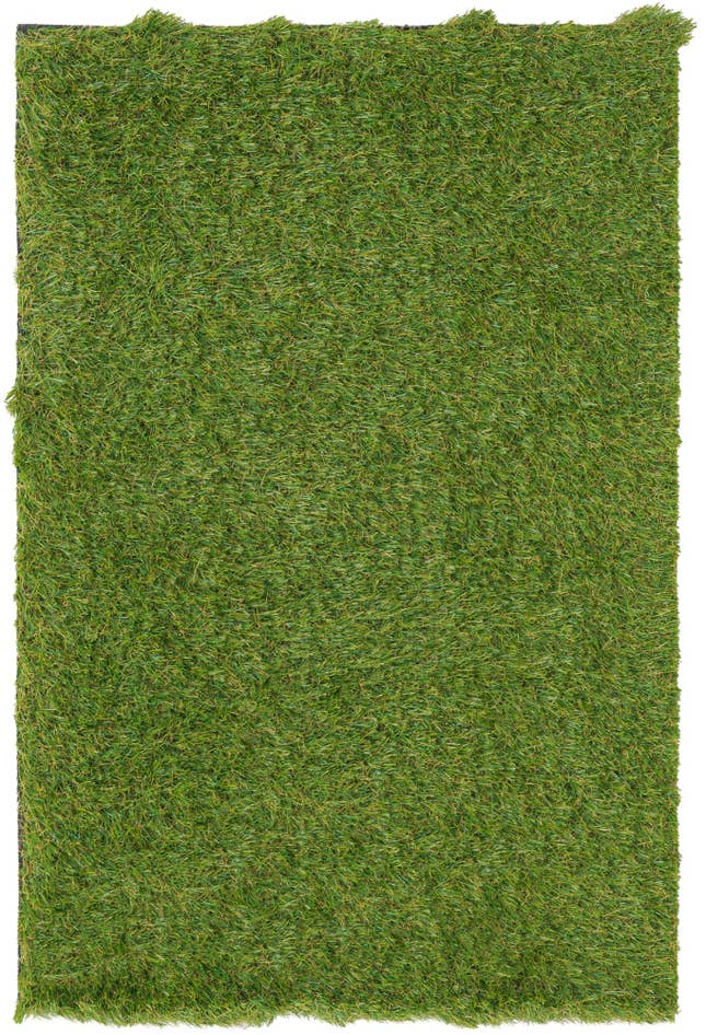 Detail image of 2' x 3' Easy-Clean Grass Indoor / Outdoor Rug
