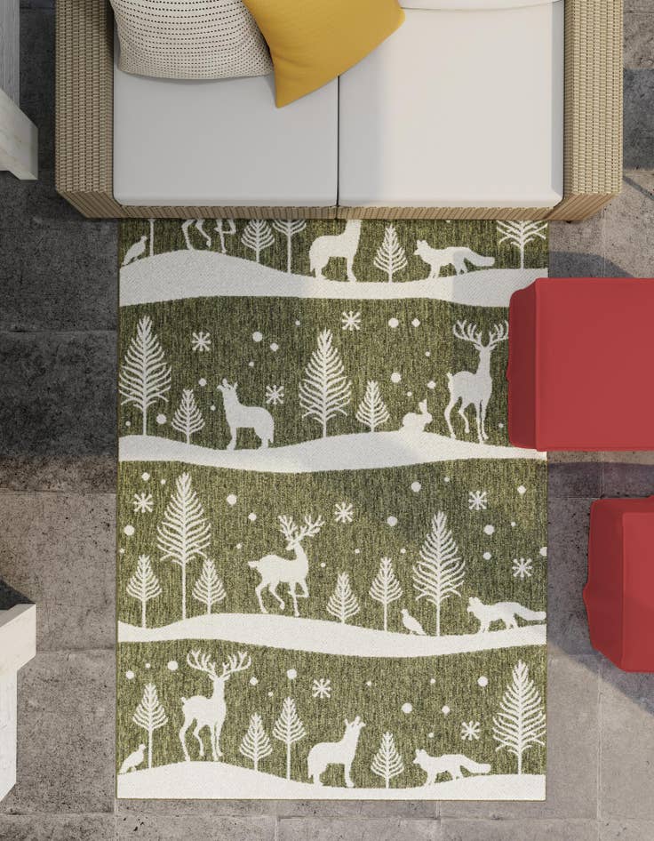 Detail image of 4' x 6'  Washable Holiday Indoor / Outdoor Rug