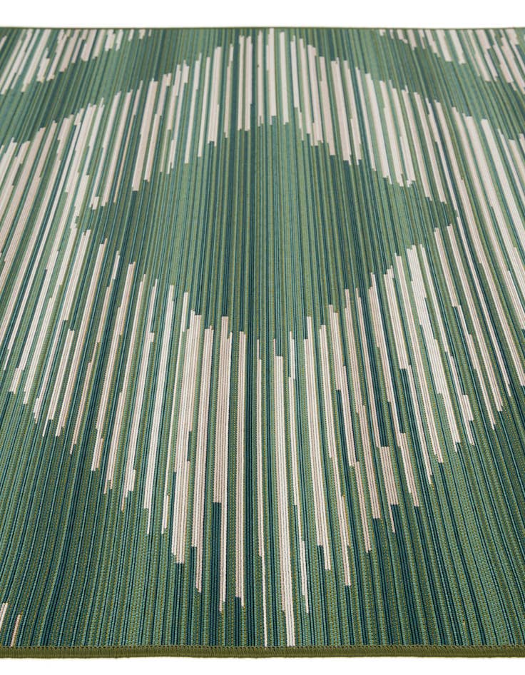 Detail image of 5' 3 x 7' 7 Easy-Clean Modern Indoor / Outdoor Rug
