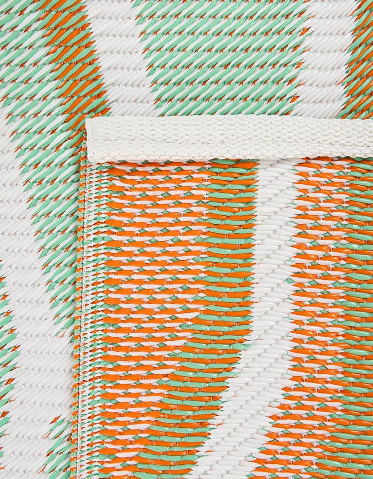 Detail image of 4' x 6' Washable Modern Indoor / Outdoor Rug