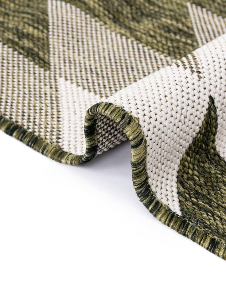 Detail image of 7' 10 x 10'  Washable Modern Indoor / Outdoor Rug