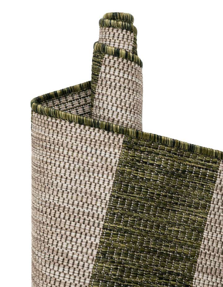10' x 14' Easy-Clean Ribbon Indoor / Outdoor Rug