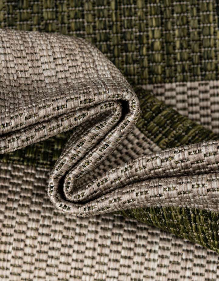 10' x 14' Easy-Clean Ribbon Indoor / Outdoor Rug