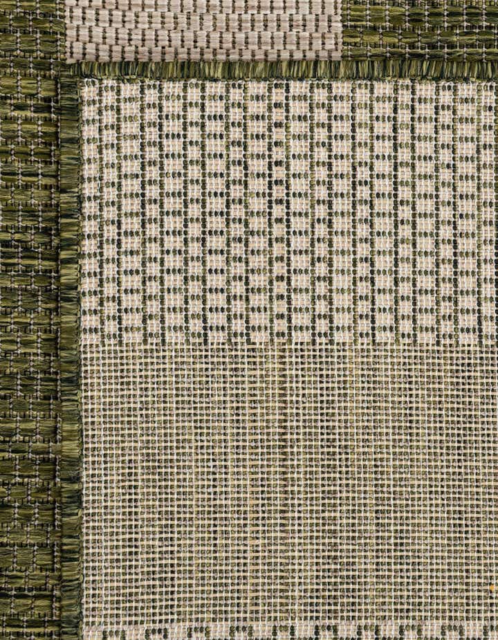 10' x 14' Easy-Clean Ribbon Indoor / Outdoor Rug